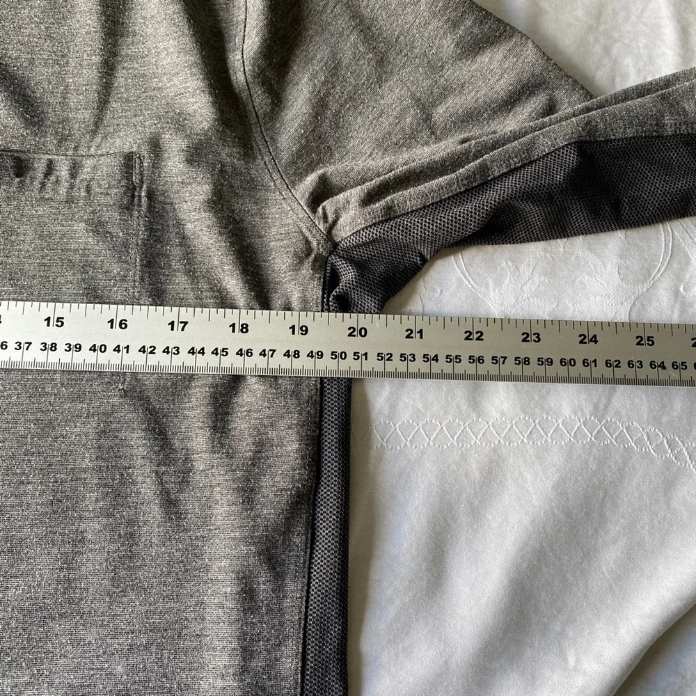 Lululemon Men's Gray Long Sleeve Activewear‎ T-shirt Size Large - Picture 8 of 11